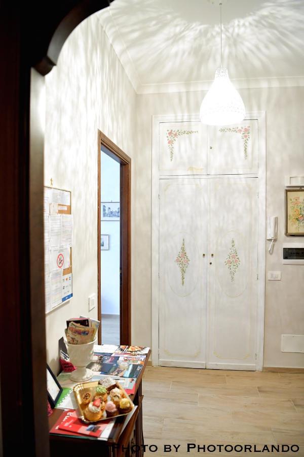 Casa Vacanza La Signorina Rome Exterior photo